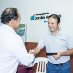 Hoy entregamos anteojos a los vecinos que fueron atendidos durante el operativo del PAS Interior en la Escuela 728, en el marco del programa Estamos con Vos