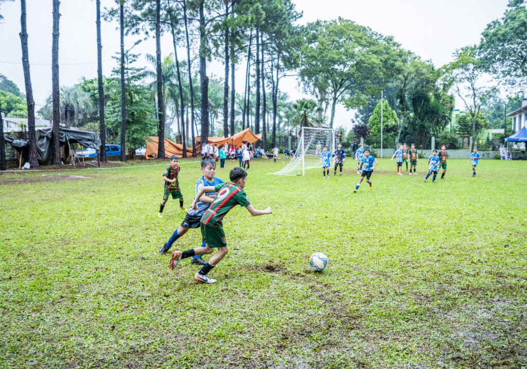 ¡Hoy se vive una gran jornada de fútbol infantil!