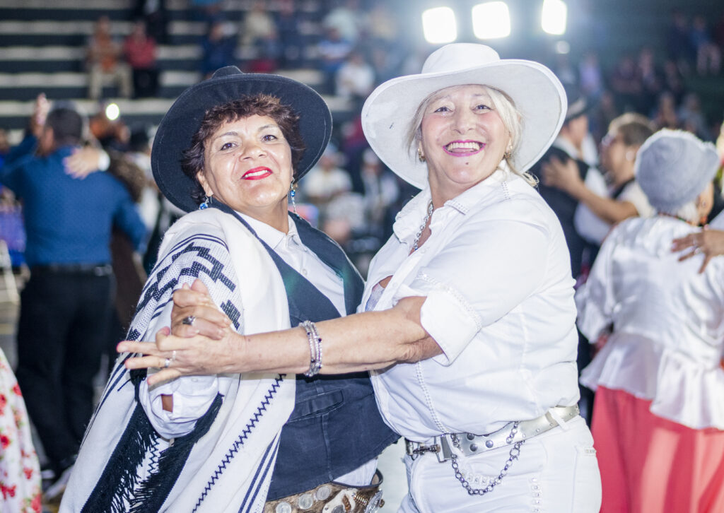 Celebramos con orgullo nuestros 79 años de historia, crecimiento y tradición junto al clásico programa “De Misiones al Mercosur”