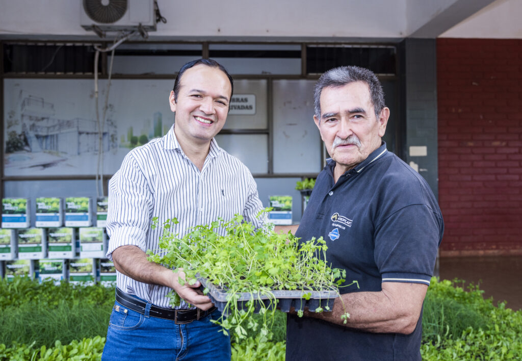 En el marco del programa impulsado por la Vicegobernación, se llevó a cabo la entrega de plantines hortícolas y bioinsumos agrícolas a pequeños productores del municipio