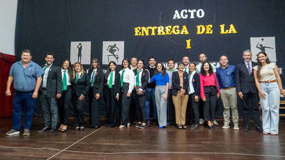 Acompañamos con emoción el acto de entrega de la “I” a los nuevos ingresantes del Profesorado de Educación Física del IPESMI. Un símbolo importante que marca el comienzo de una gran etapa