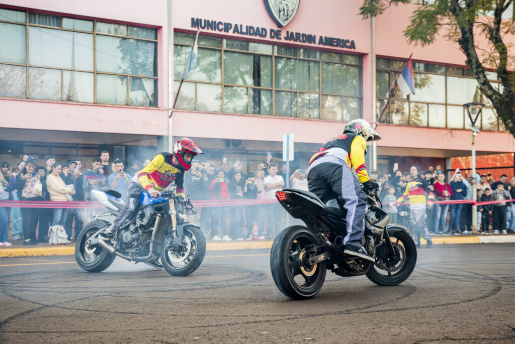 ¡Vivimos un Moto Encuentro de la Amistad inolvidable en Jardín América!