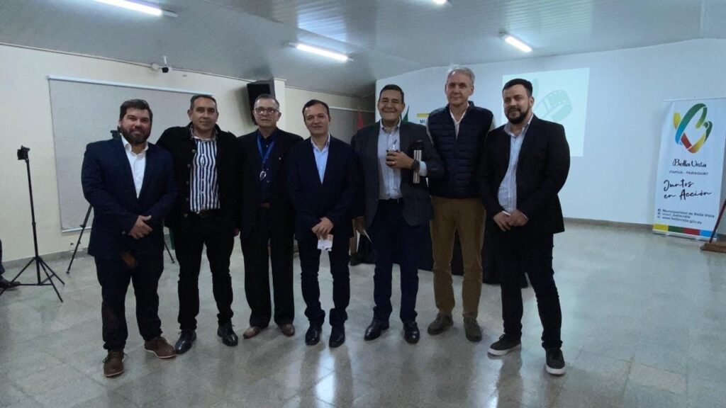 Participamos en Bella Vista, Paraguay, de la presentación de cortometrajes de la Escuela de Cine y del lanzamiento de la Comisión de Fomento de Cine