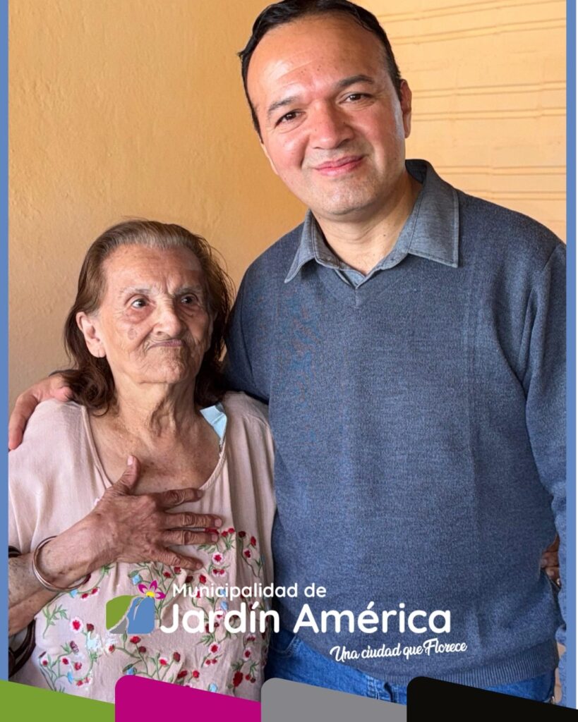 Celebramos el cumpleaños de Rosalina Rivero viuda de Parra, pionera del Barrio Belgrano, quien alcanza sus 89 años