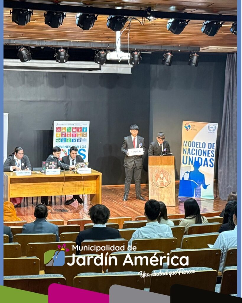 El Área de Juventud junto al Foro ODS Misiones impulsa el Modelo de Naciones Unidas (MNU) en el Auditorio de la Cooperativa de Servicios Públicos