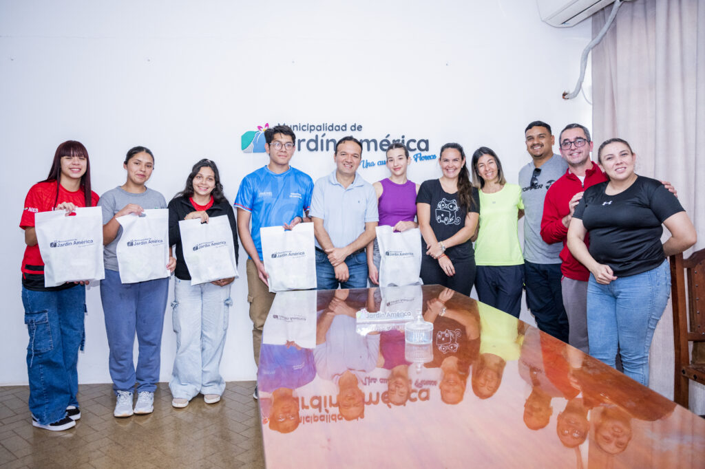 Recibimos a los atletas que representaron a nuestra ciudad junto a la Delegación de Misiones en los Juegos Nacionales Evita 2025 en Mar del Plata