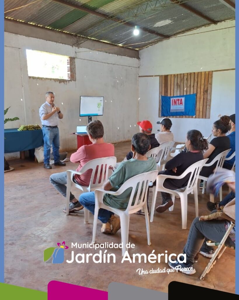 Con la participación de 40 productores de distintas colonias de nuestra localidad, se llevó a cabo en Colonia Oasis una jornada de formación sobre “Fundamentos Prácticos para un inicio exitoso en el cultivo de Banano y Ananá”
