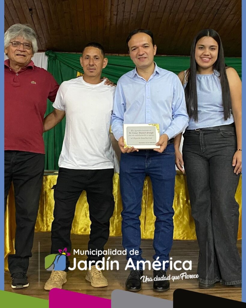 Acompañamos la cena de cierre del fútbol interbarrial, un encuentro donde se reconoció a cada uno de los protagonistas del campeonato y su compromiso a lo largo del año