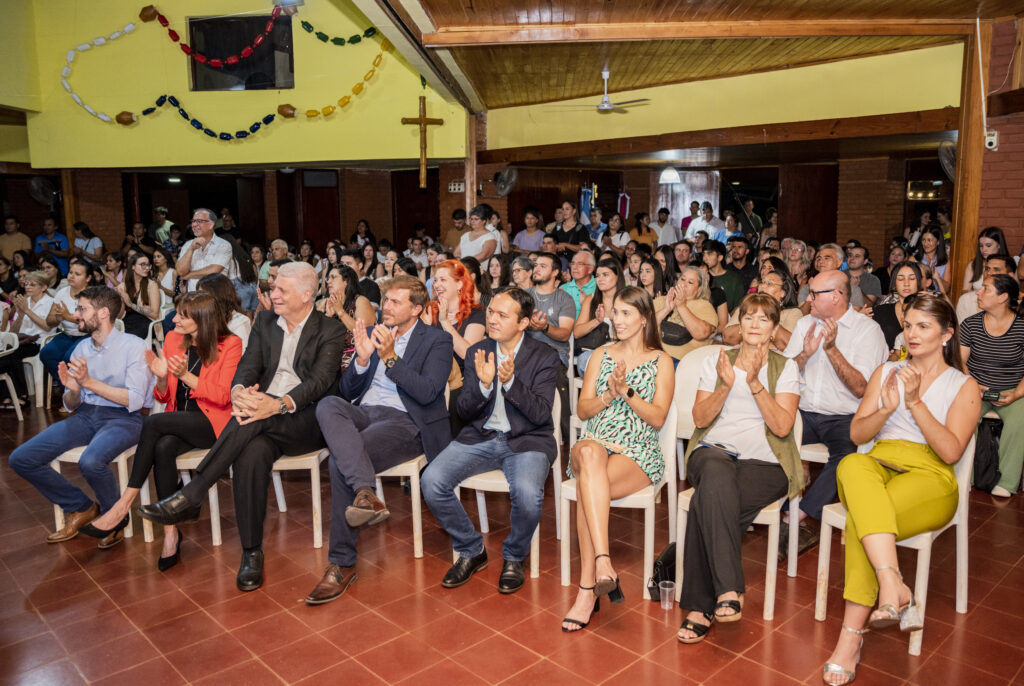 Cierre de año y entrega de certificados en la sede Jardín América de la Universidad Nacional del Alto Uruguay (UNAU)