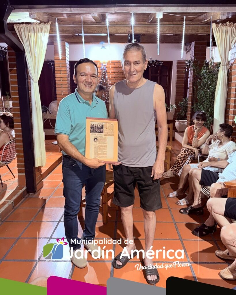 Compartimos la alegría de Mingo Lovera al cumplir 73 años de vida, celebrando este nuevo año junto a familiares, amigos y seres queridos