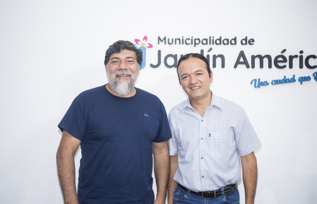 Hoy, junto al Ministro de Cultura Joselo Shuap, nos reunimos para avanzar en la coordinación de actividades previstas para el año 2026