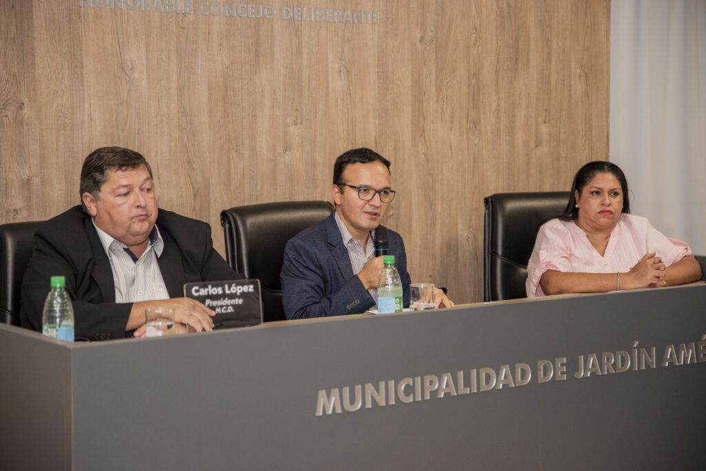 El Intendente inauguró el período de Sesiones Ordinarias del Honorable Concejo Deliberante de Jardín América, dando inicio a un nuevo año legislativo con compromiso, transparencia y responsabilidad