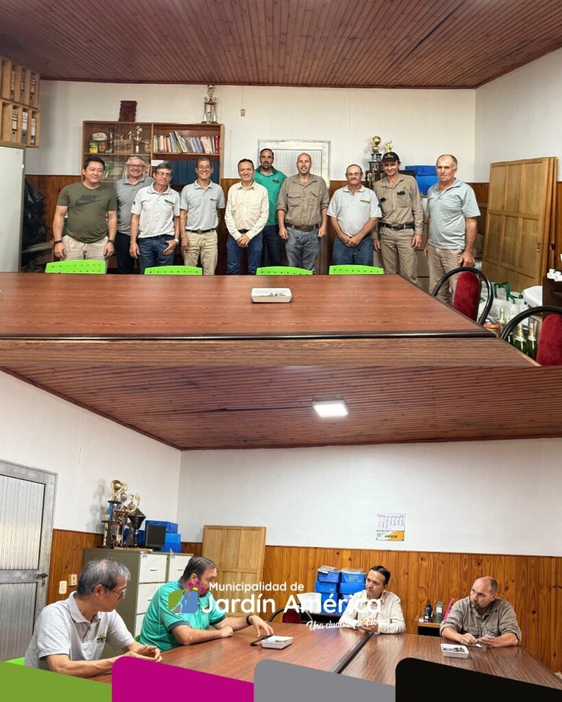 Junto al Consejo de Administración de la Cooperativa de Productores Flor de Jardín nos reunimos con el objetivo de fortalecer el trabajo conjunto y la cooperación institucional