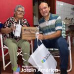En el marco del Mes de la Mujer, visitamos a Francisca Rivero, viuda de Garay, quien durante muchos años desempeñó tareas en el Centro de Jubilados y Pensionados de Jardín América, dejando una huella de compromiso y dedicación en la comunidad