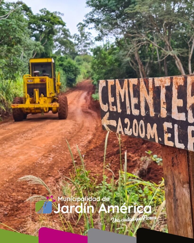En Colonia Oasis avanzamos con trabajos de perfilado y entoscado en la zona del cementerio, mejorando la circulación y accesibilidad para todos los vecinos