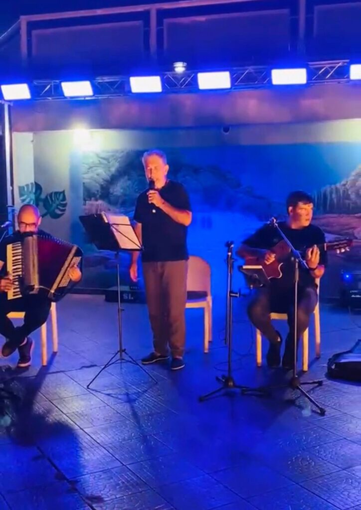 Hoy la Plaza Colón volvió a llenarse de vida con una nueva edición de los Domingos Culturales, reuniendo a vecinos y familias en una tarde única