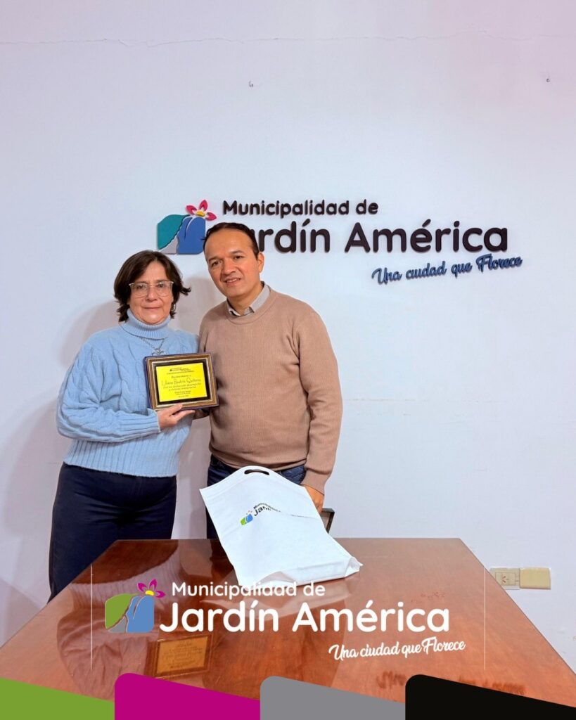 En nombre de la comunidad jardinense felicitamos a la escribana Liliana Beatriz Quiñones por asumir la presidencia del Colegio Notarial de la Provincia de Misiones, convirtiéndose en la segunda representante del interior en ocupar este importante cargo en la historia de la institución