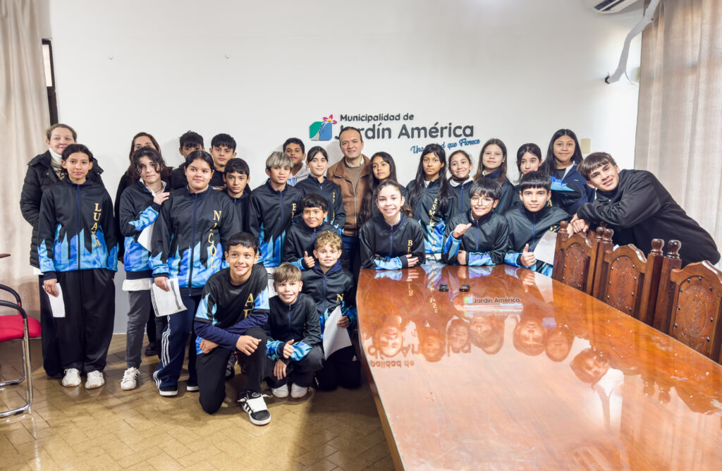 Iniciamos un ciclo de visitas de los 7° grados, promovido por el Consejo General de Educación y Supervisión Escolar, para que los estudiantes conozcan de cerca el funcionamiento de la Municipalidad