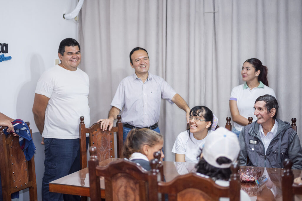 Integrantes de la Asociación Civil Crecer Unidos (ACCU) realizaron una visita guiada por la Municipalidad, donde pudieron conocer de cerca el trabajo que se lleva adelante desde las distintas áreas